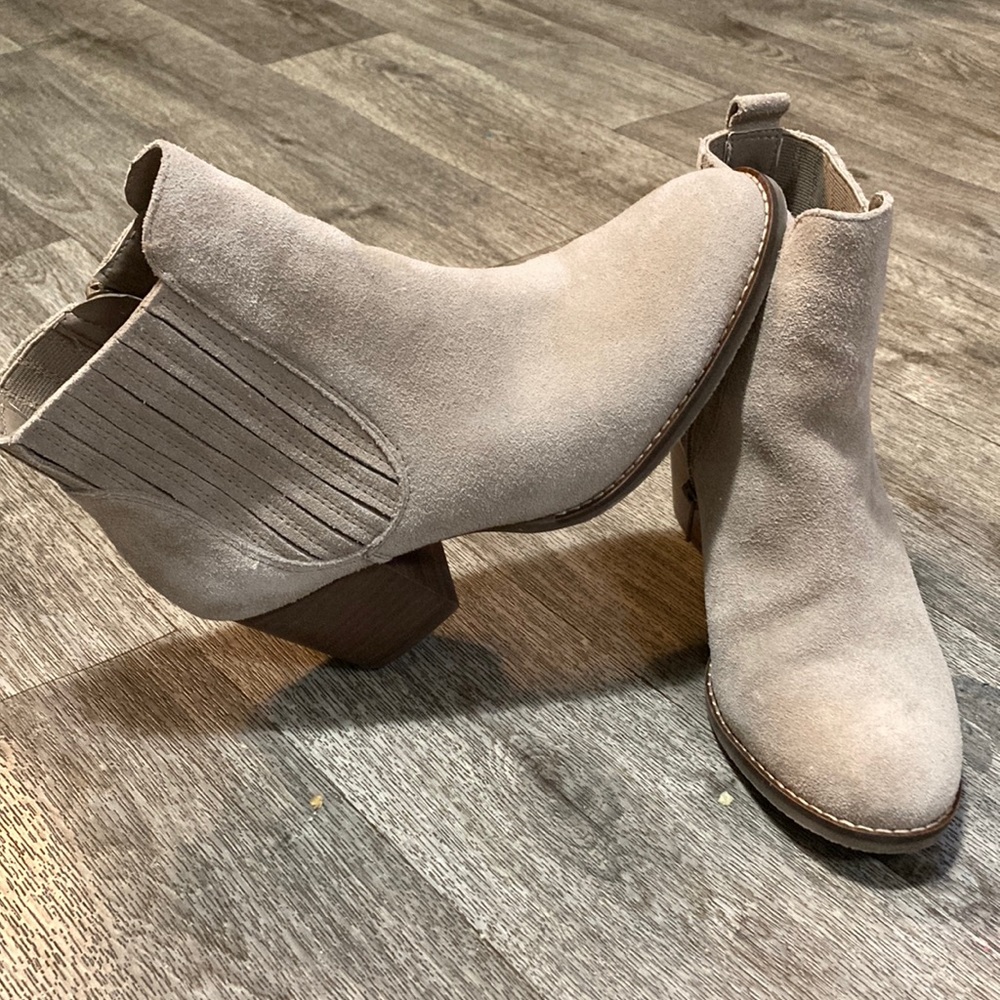Crown vintage shoe boots never used